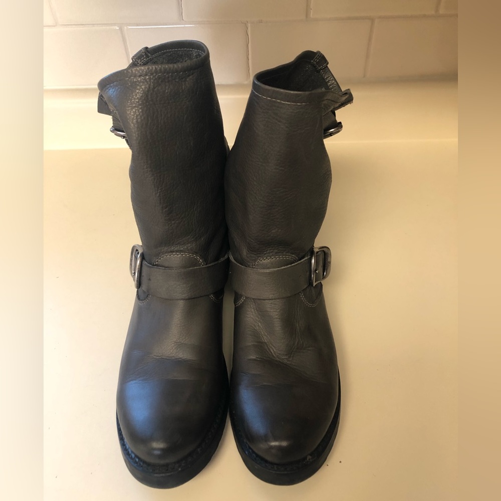 Frye Veronica short boots